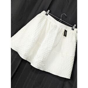 NWT@$54! EXPRESS! VANILLA CREAM TEXTURED SATIN PUFFY SKIRT! SZ 8